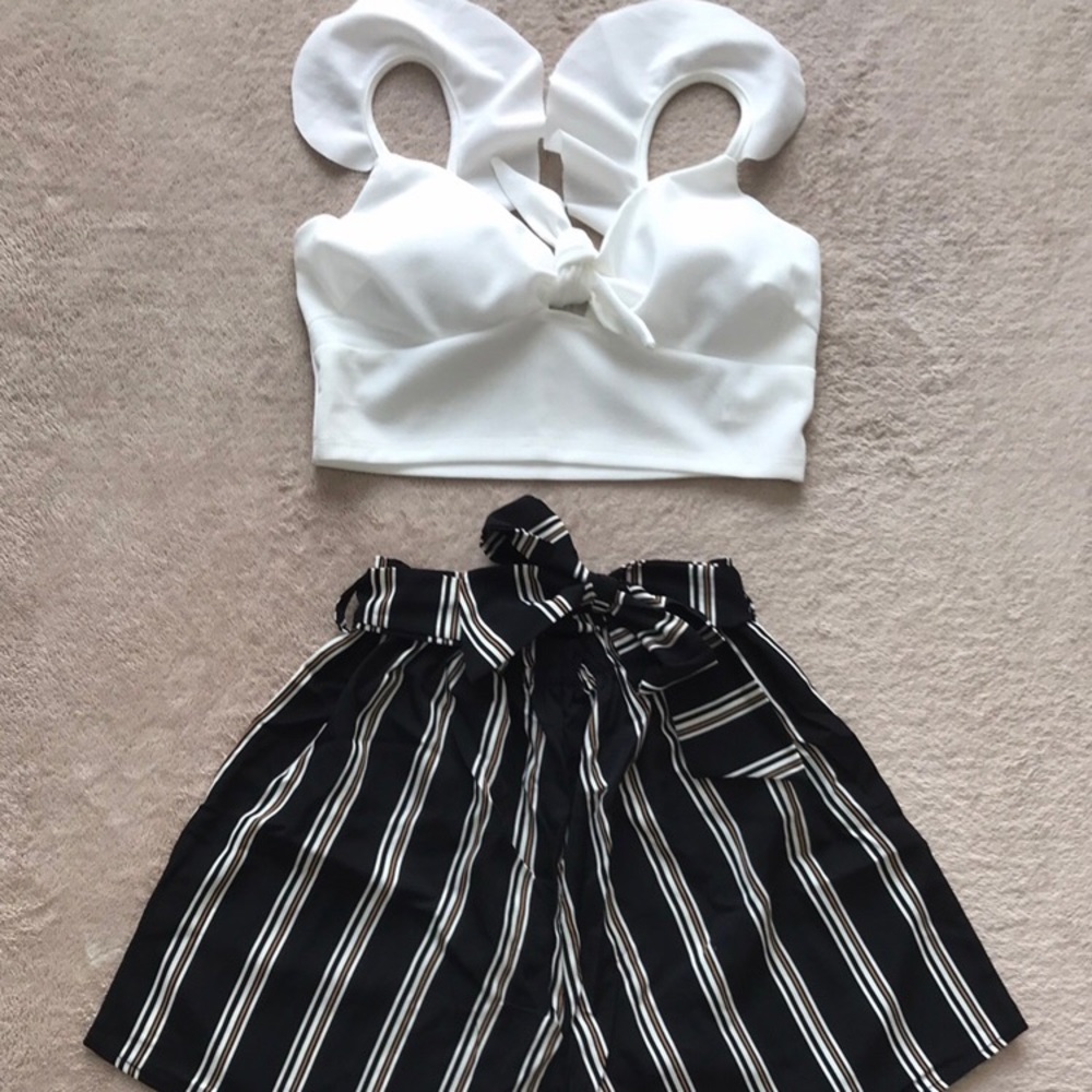 Back to Black Set